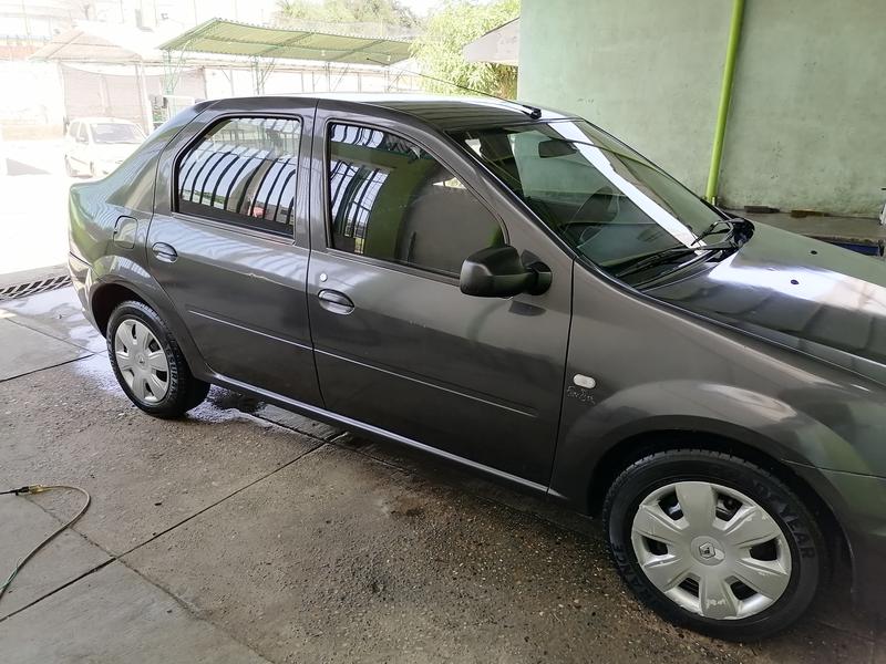 Renault Logan • 2013 • 94,500 km 1