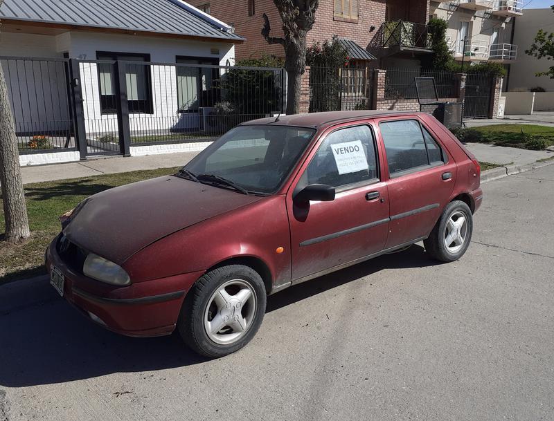 Ford Fiesta • 1999 • 90,000 km 1