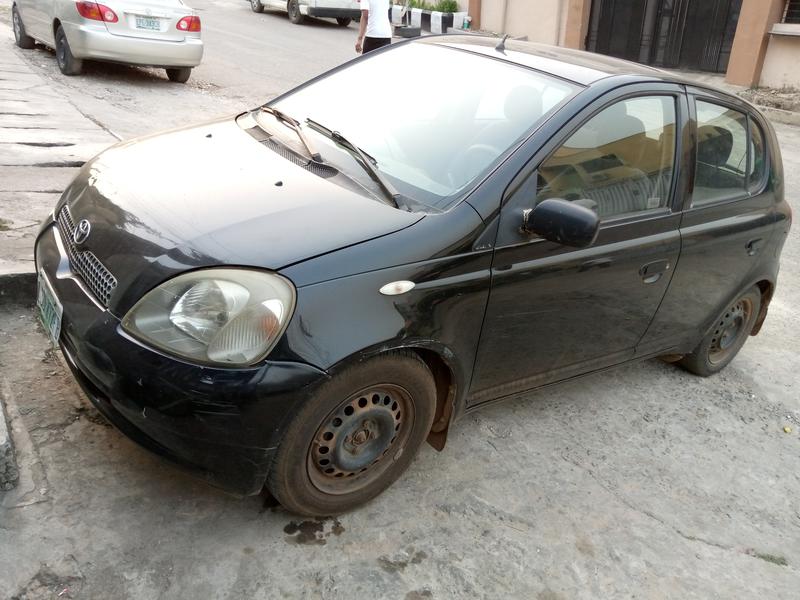 Toyota Yaris • 2004 • 137,000 km 5