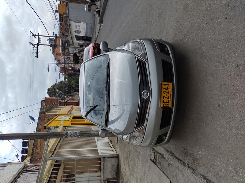 Nissan Tiida • 2011 • 93,000 km 4