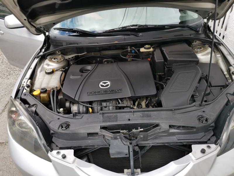 Mazda 3 • 2006 • 122,000 km 8