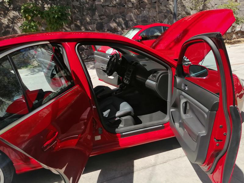 Volkswagen Bora • 2006 • 130,000 km 3