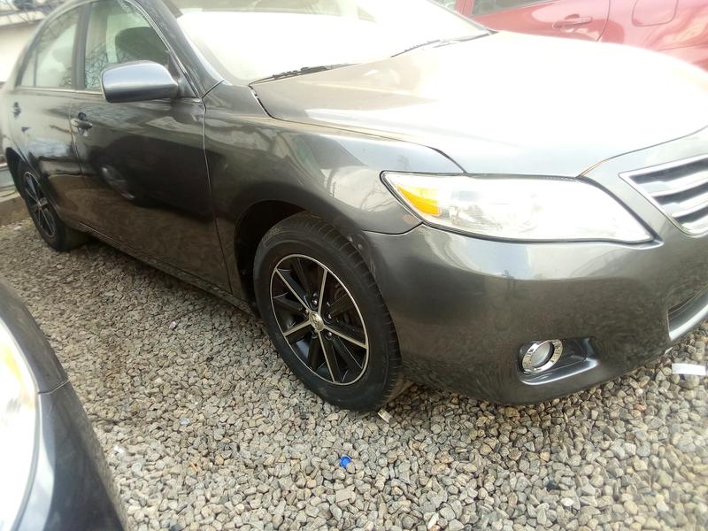 Toyota Camry • 2010 • 185,023 km 3