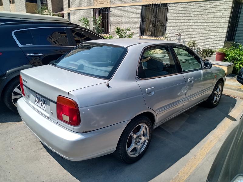 Suzuki Baleno • 2001 • 270 km 1