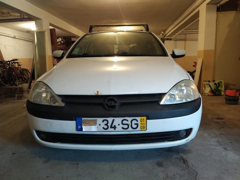 Opel Corsa • 2001 • 275,000 km 3