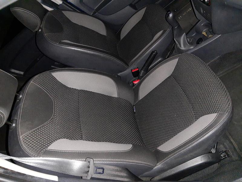 Renault Sandero • 2017 • 20,300 km 4