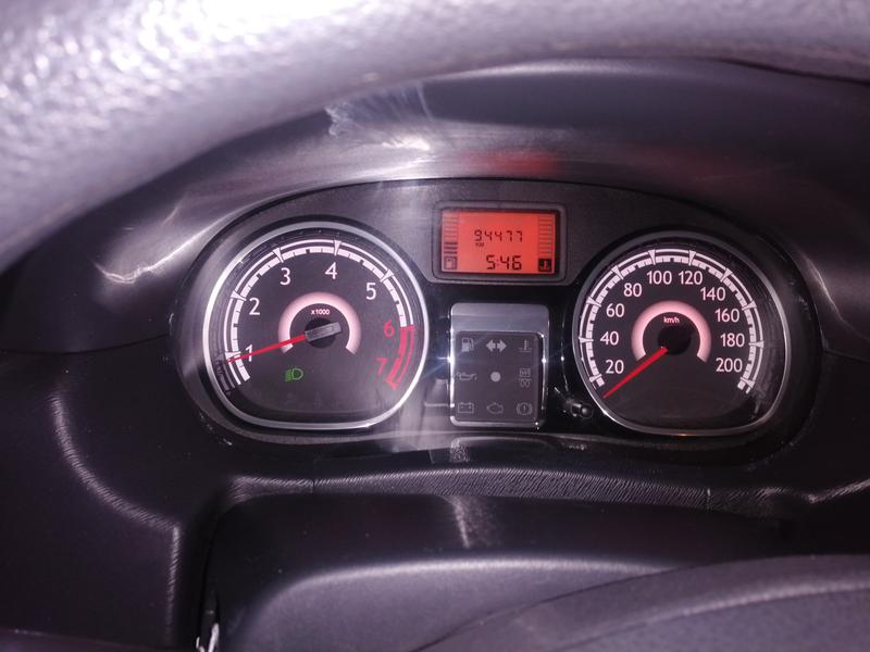 Renault Sandero • 2015 • 940,000 km 1
