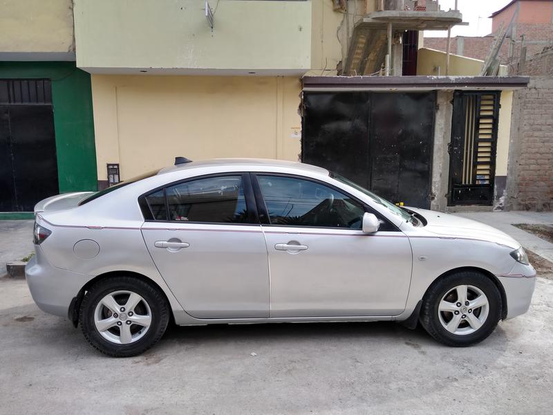 Mazda 3 • 2007 • 10,000 km 2