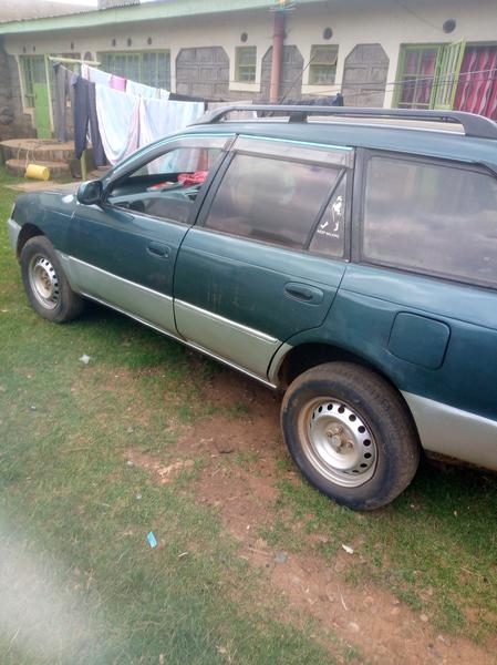 Toyota Corolla • 1999 • 300,254 km 3