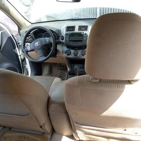 Toyota RAV4 • 2010 • 80 km 5