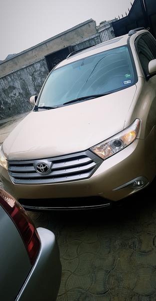 Toyota Highlander • 2013 • 87,314 km 2