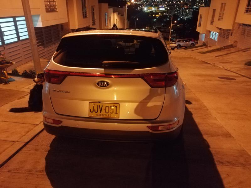 Kia Sportage • 2017 • 59,800 km 11