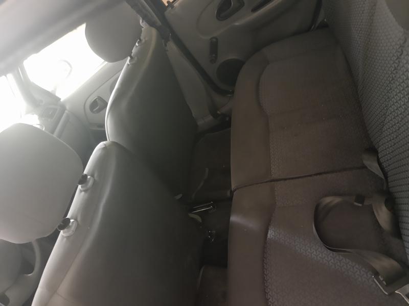 Renault Clio • 2012 • 84 km 9