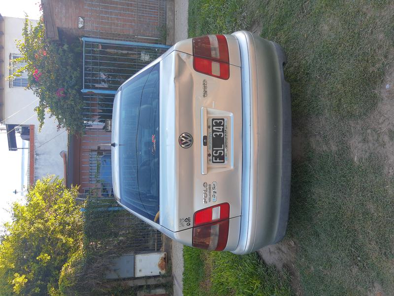 Volkswagen Polo • 2006 • 180,000 km 4