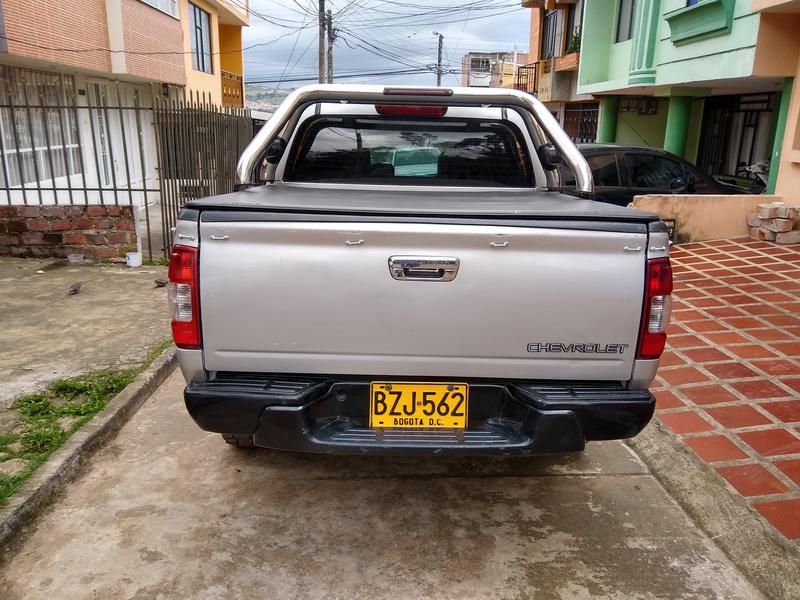Chevrolet Luv • 2007 • 198,000 km 3