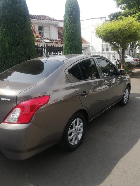 Nissan Versa • 2021 • 49 km 10