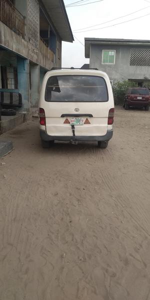 Toyota Hiace Van • 1999 • 29,734 km 5