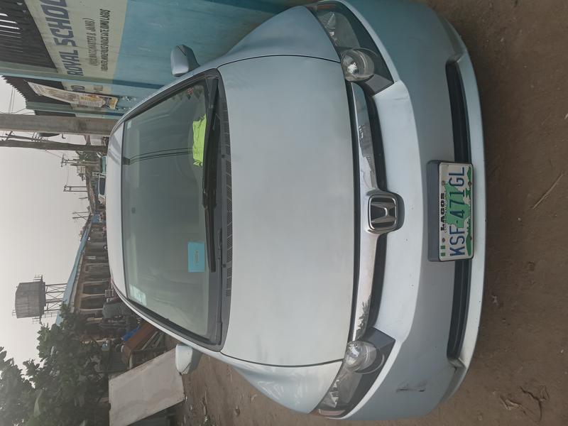 Honda Civic • 2006 • 260,232 km 3