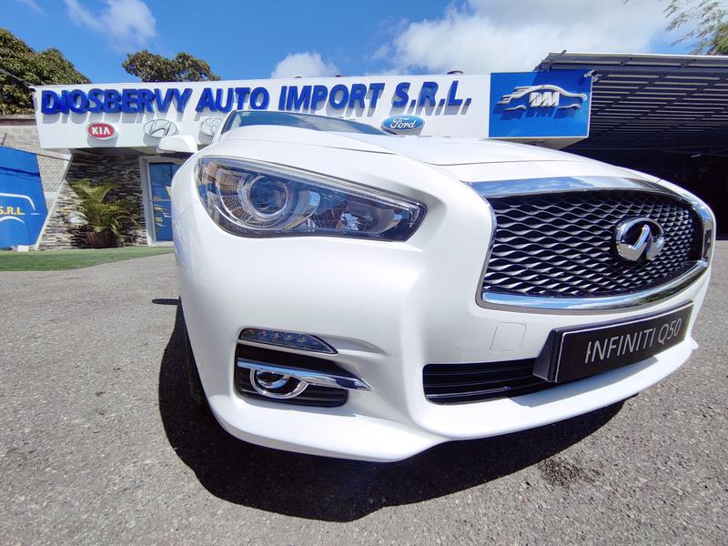 Infiniti Q • 2015 • 1 km 4