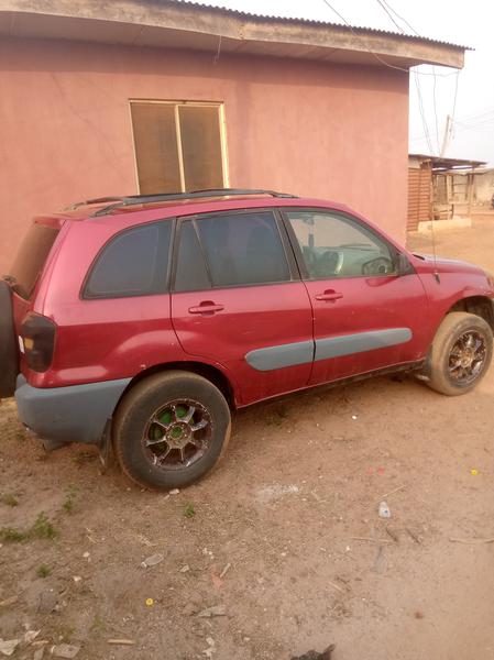 Toyota RAV4 • 2002 • 2,021 km 4