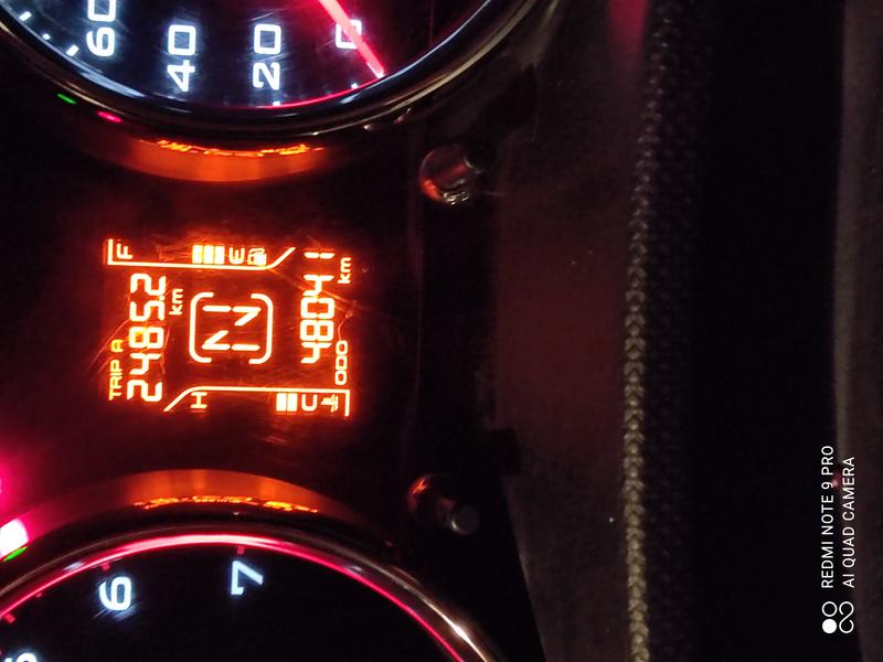 Mahindra TUV300 • 2017 • 18 km 8