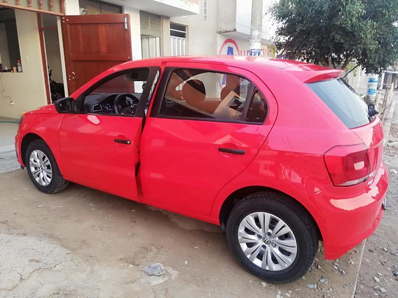 Volkswagen Gol • 2017 • 13,800 km 16