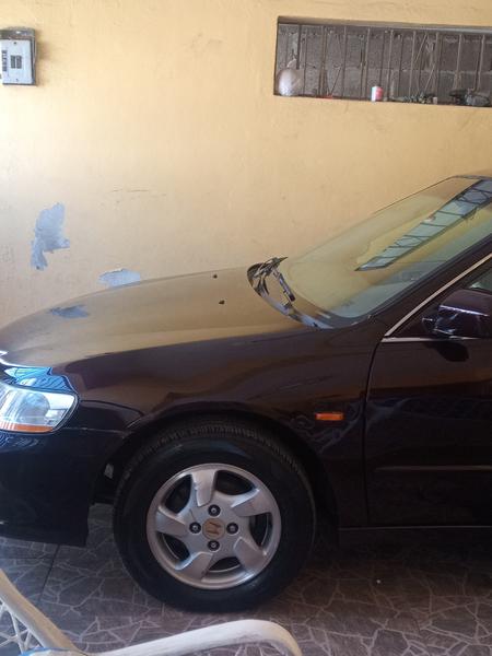 Honda Accord • 1998 • 150,000 km 4