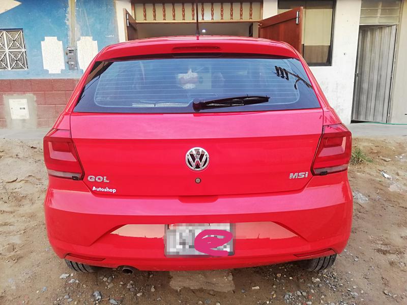 Volkswagen Gol • 2017 • 13,800 km 9