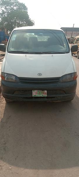 Toyota Hiace • 1997 • 150,000 km 3