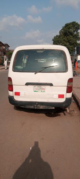 Toyota Hiace • 1997 • 150,000 km 5