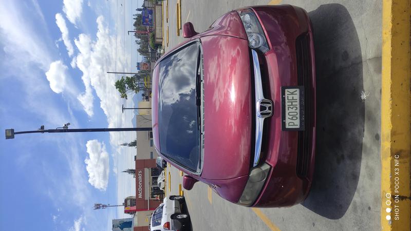 Honda Civic • 2007 • 151,000 km 7