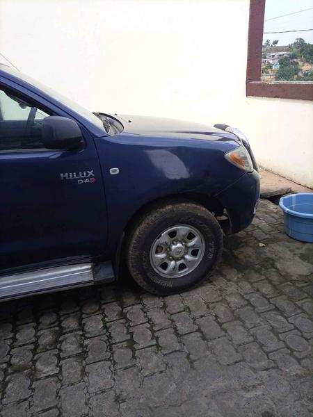 Toyota Hilux • 2010 • 237,000 km 5