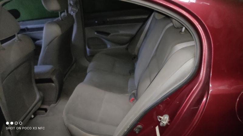 Honda Civic • 2007 • 151,000 km 3