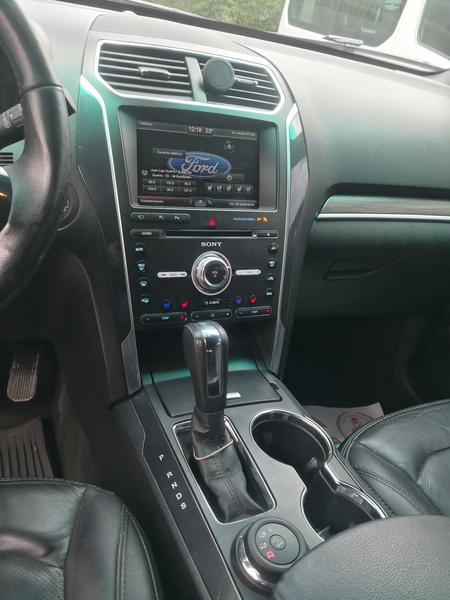 Ford Explorer • 2016 • 44,000 km 8