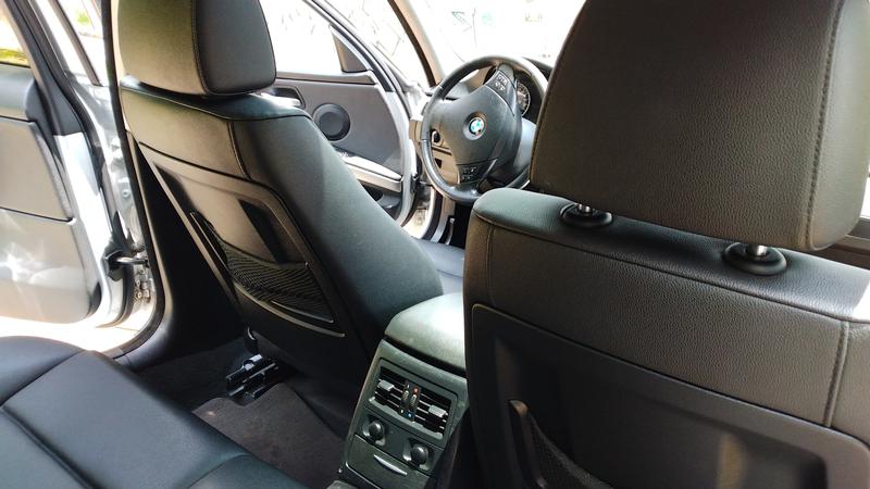 BMW  • 2009 • 122,000 km 5