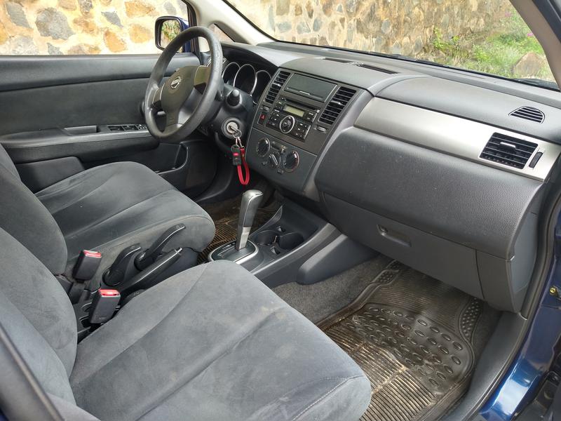 Nissan Tiida • 2008 • 95,000 km 4