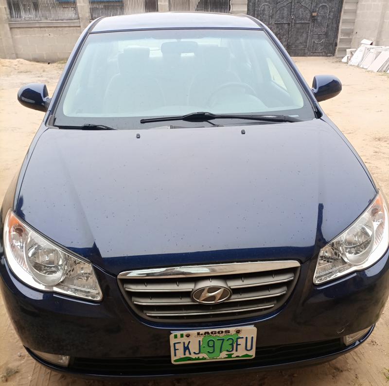 Hyundai Elantra • 2009 • 90,000 km 11