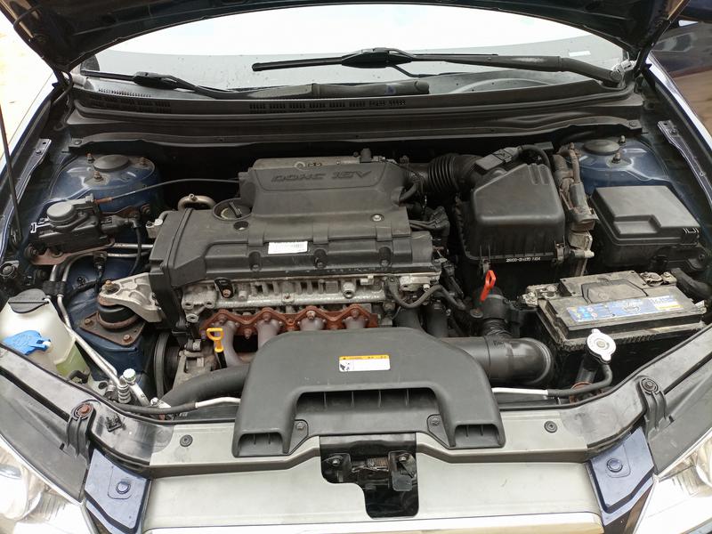 Hyundai Elantra • 2009 • 90,000 km 2