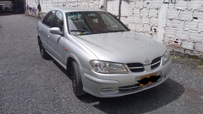 Nissan Almera • 2003 • 220,000 km 5