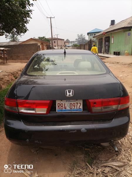 Honda Accord • 2005 • 171,000 km 4