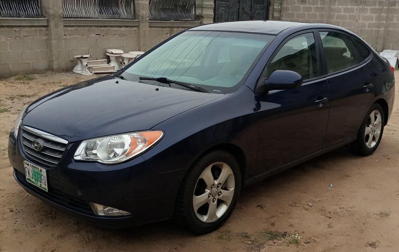Hyundai Elantra • 2009 • 90,000 km 4