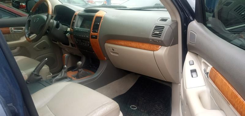 Lexus GX • 2010 • 80,000 km 11