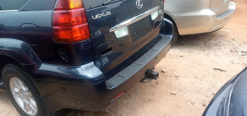 Lexus GX • 2010 • 80,000 km 2