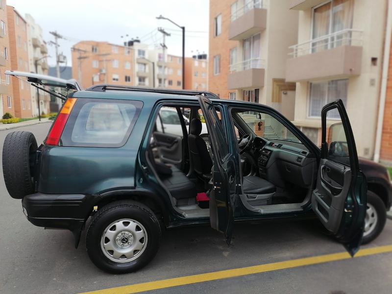 Honda CR-V • 1998 • 3,130,000 km 3