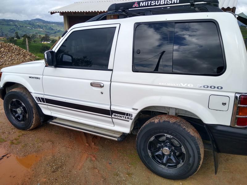 Mitsubishi Pajero • 1997 • 127,000 km 2