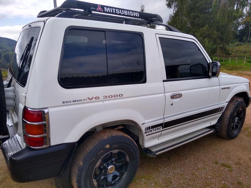 Mitsubishi Pajero • 1997 • 127,000 km 5