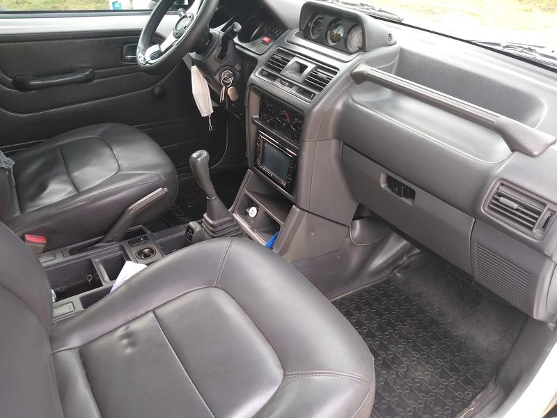 Mitsubishi Pajero • 1997 • 127,000 km 7