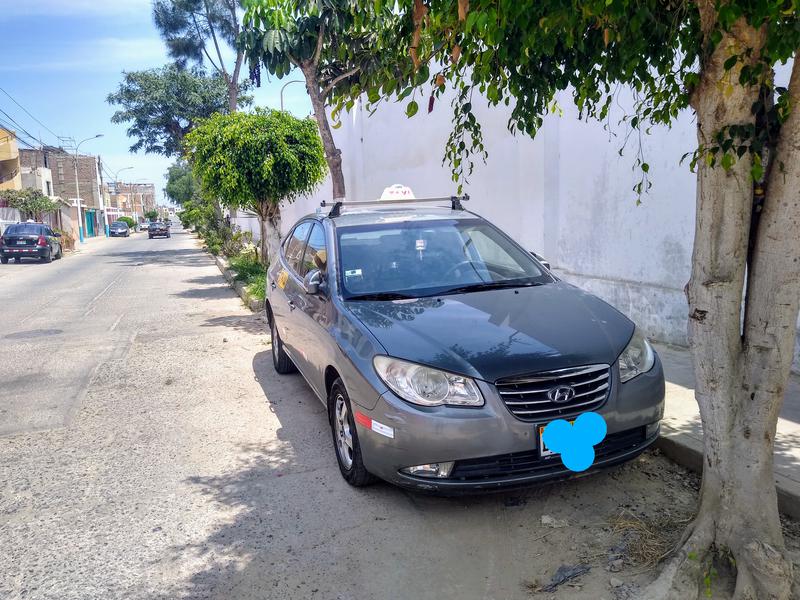 Hyundai Elantra • 2009 • 347,485 km 6
