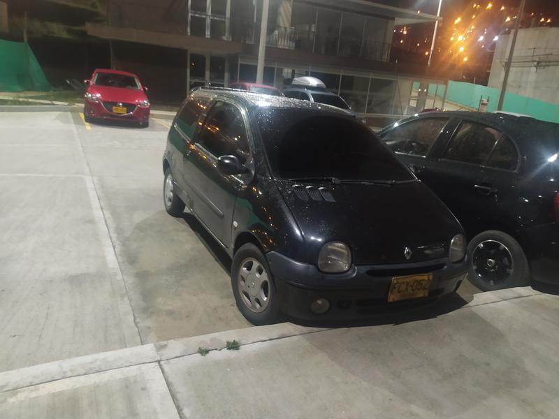 Renault Twingo • 2007 • 163,000 km 3