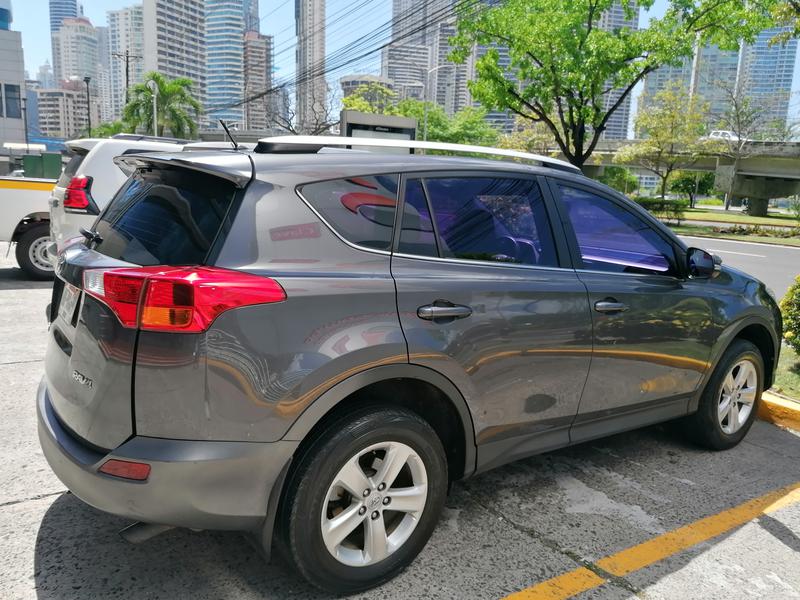 Toyota RAV4 • 2014 • 21,000 km 1